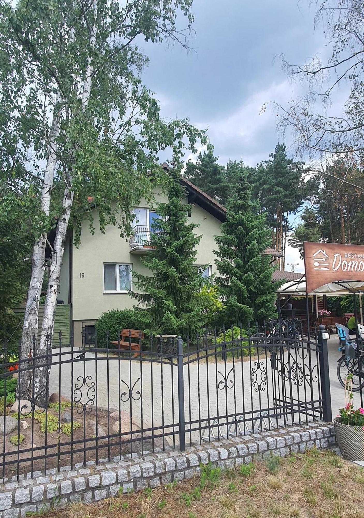 Domowa- Restauracja I Pokoje Wielen Zaobrzanski Exteriör bild